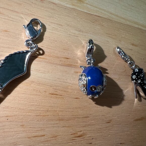 Authentic Swarovski Never Worn Pandora Charm Bracelet - Picture 4 of 15